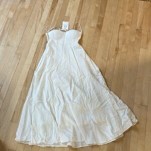 Pixie Market Antonio padded dress in white linen